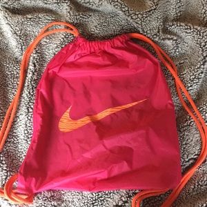 NIKE pull string bag